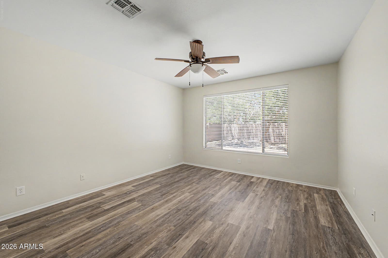 13534 W PORT ROYALE Lane, Surprise, AZ 85379 — photo 11 of 36