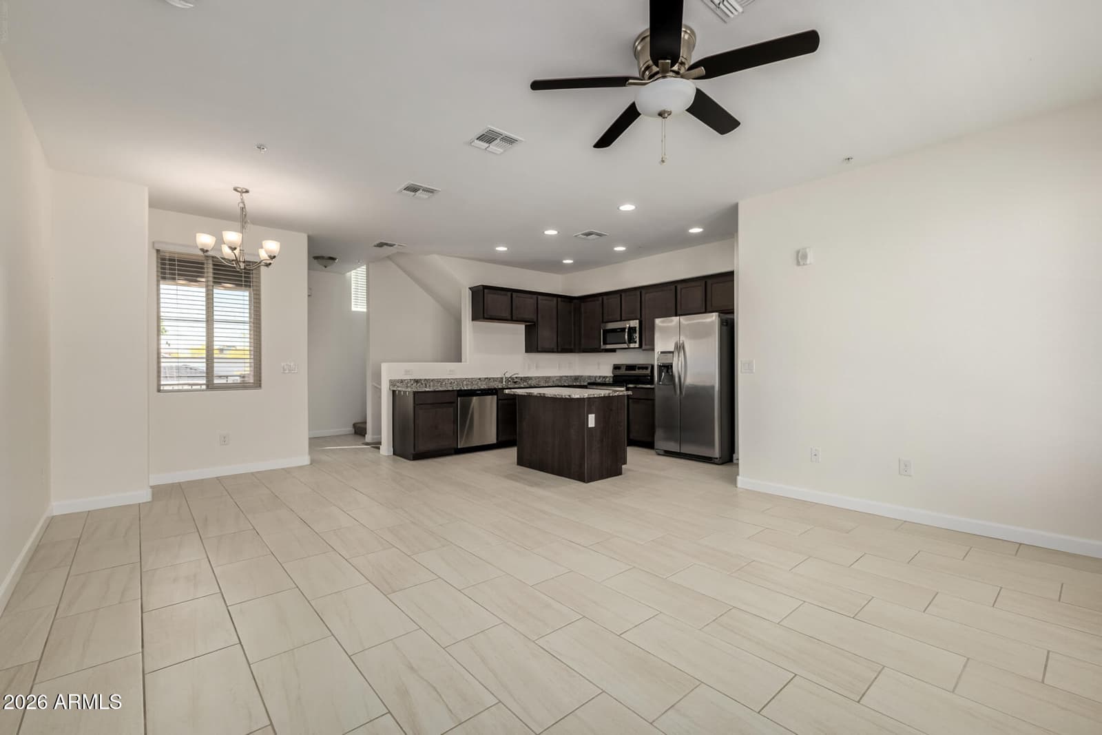 240 W JUNIPER Avenue 1037, Gilbert, AZ 85233 — photo 4 of 24
