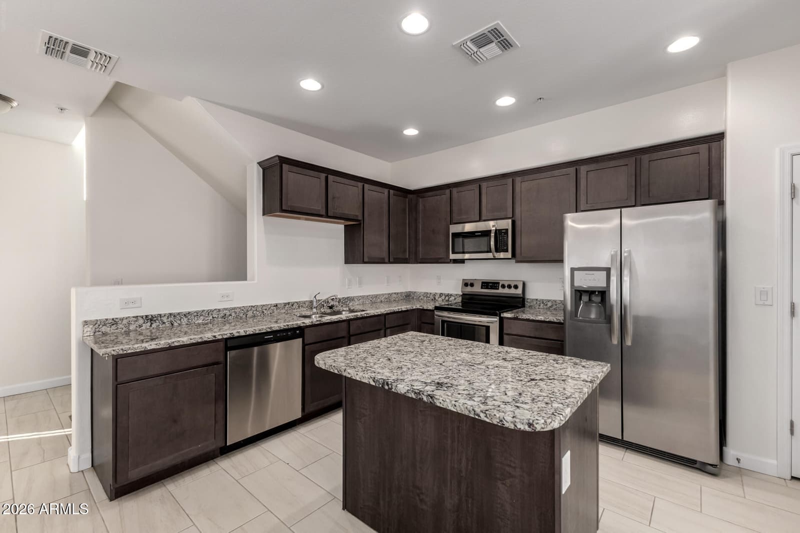 240 W JUNIPER Avenue 1037, Gilbert, AZ 85233 — photo 5 of 24