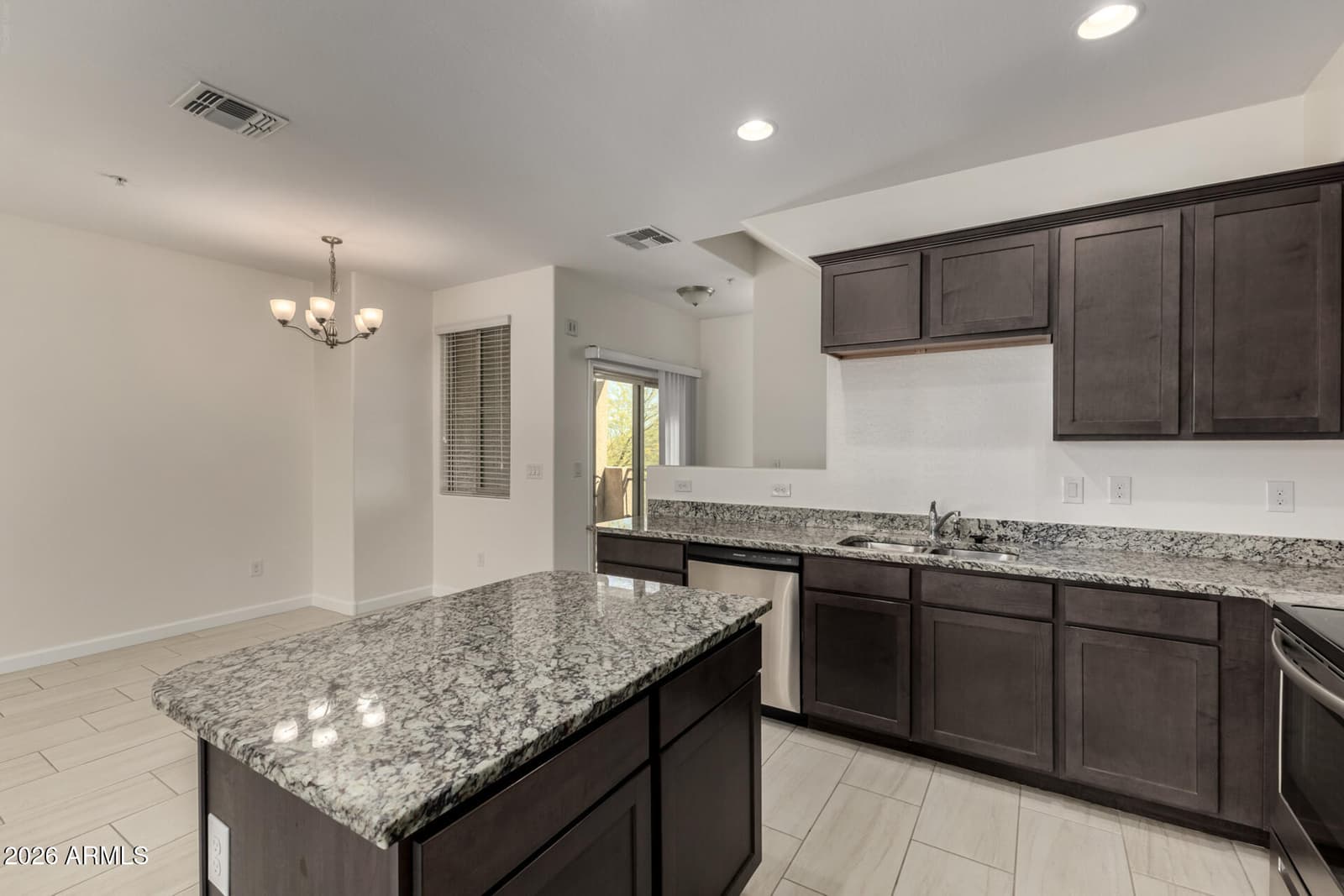 240 W JUNIPER Avenue 1037, Gilbert, AZ 85233 — photo 7 of 24