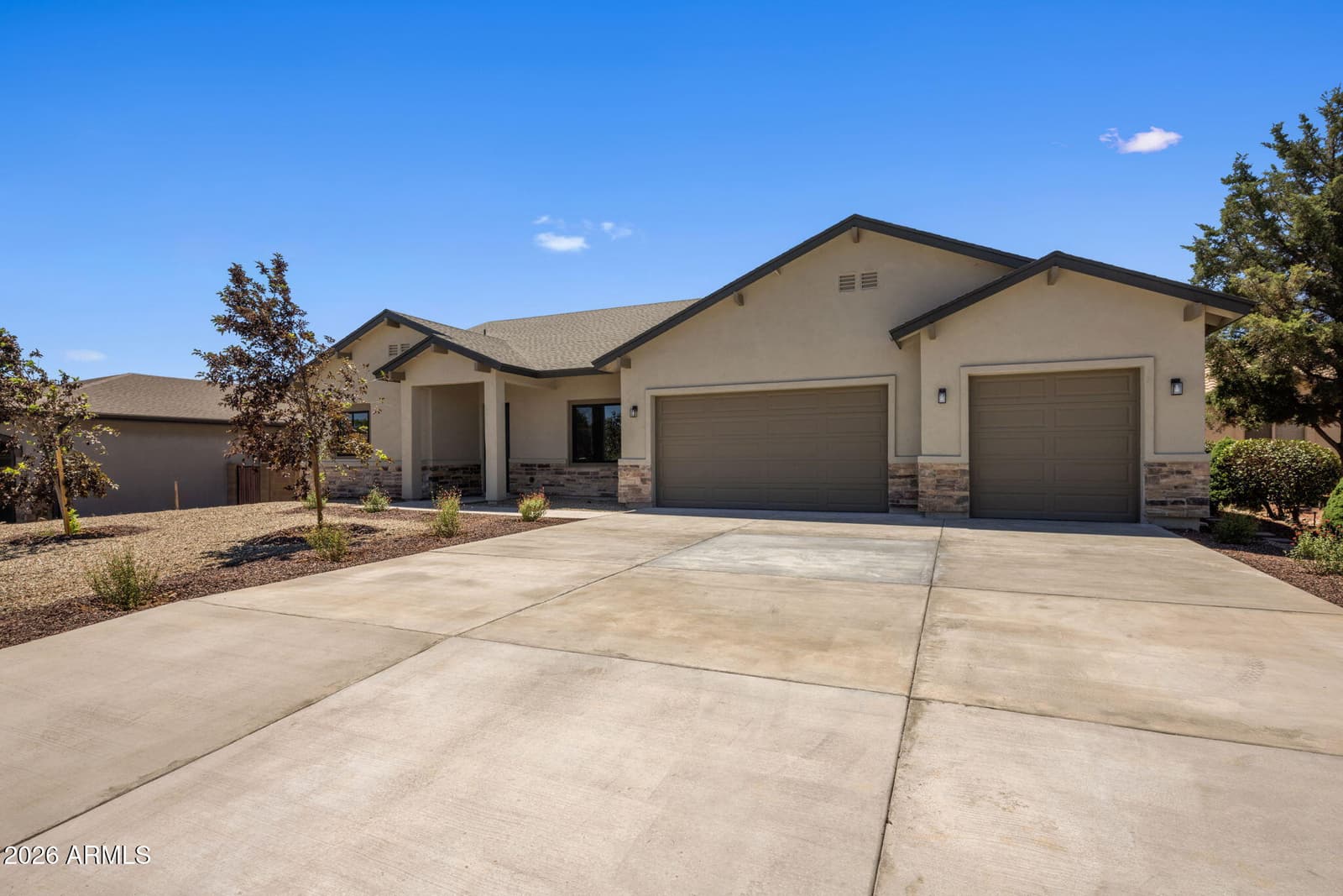 7905 E SMOKE HOUSE Lane, Prescott Valley, AZ 86315 — photo 6 of 47