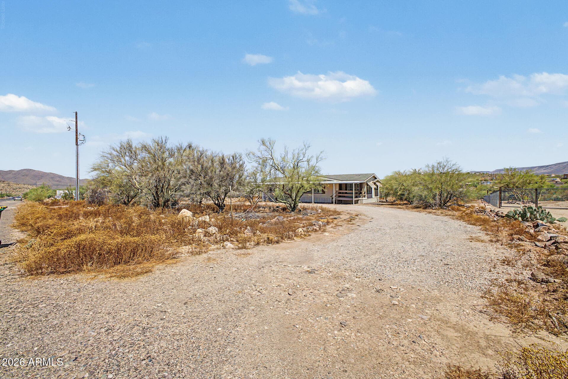 1628 E CIRCLE MOUNTAIN Road, New River, AZ 85087 — photo 2 of 52