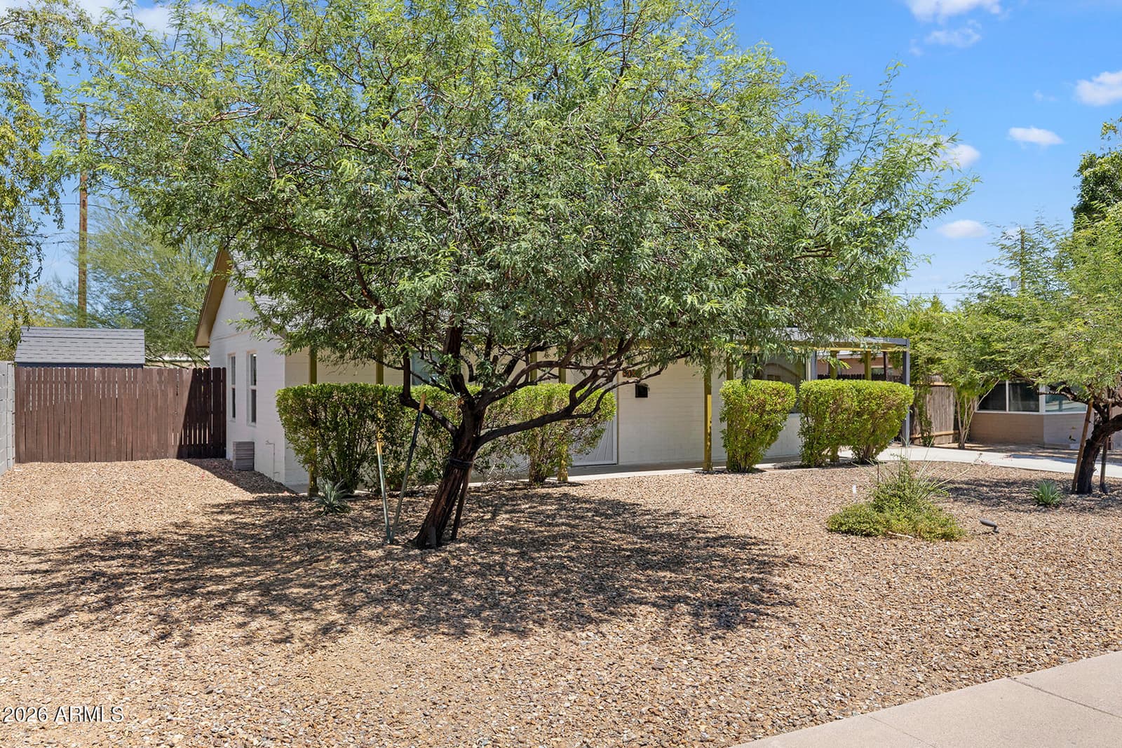 9031 N 2ND Drive, Phoenix, AZ 85021 — photo 4 of 41