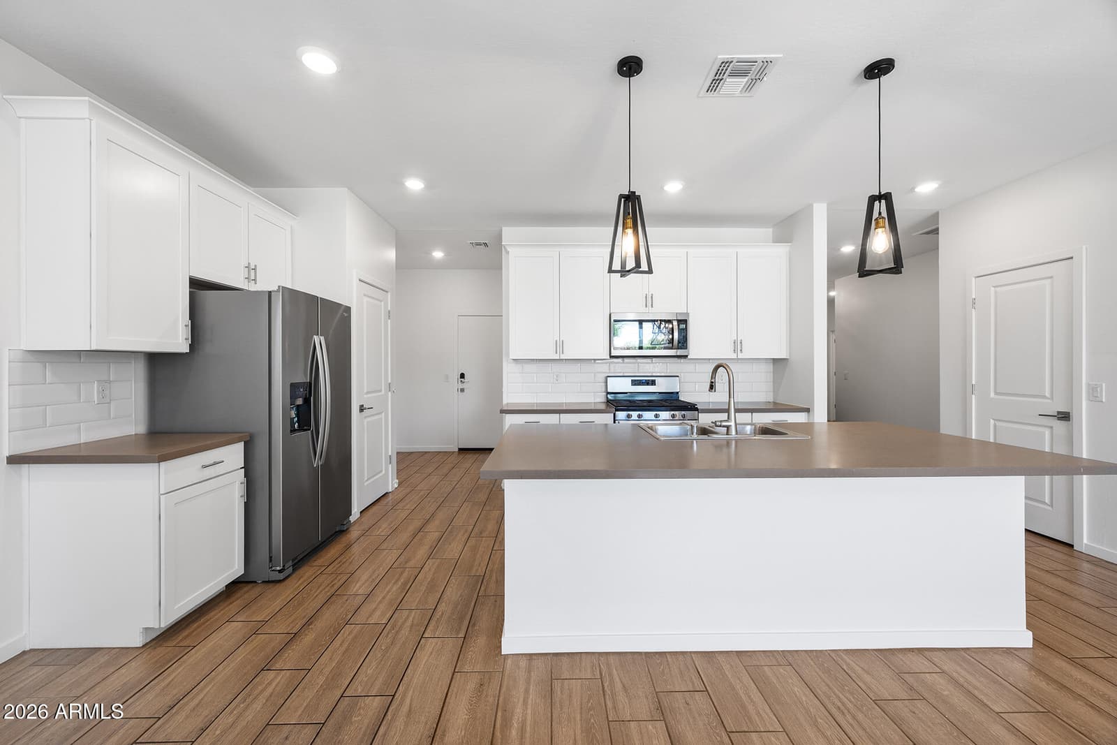 4121 S 67TH Drive, Phoenix, AZ 85043 — photo 15 of 40