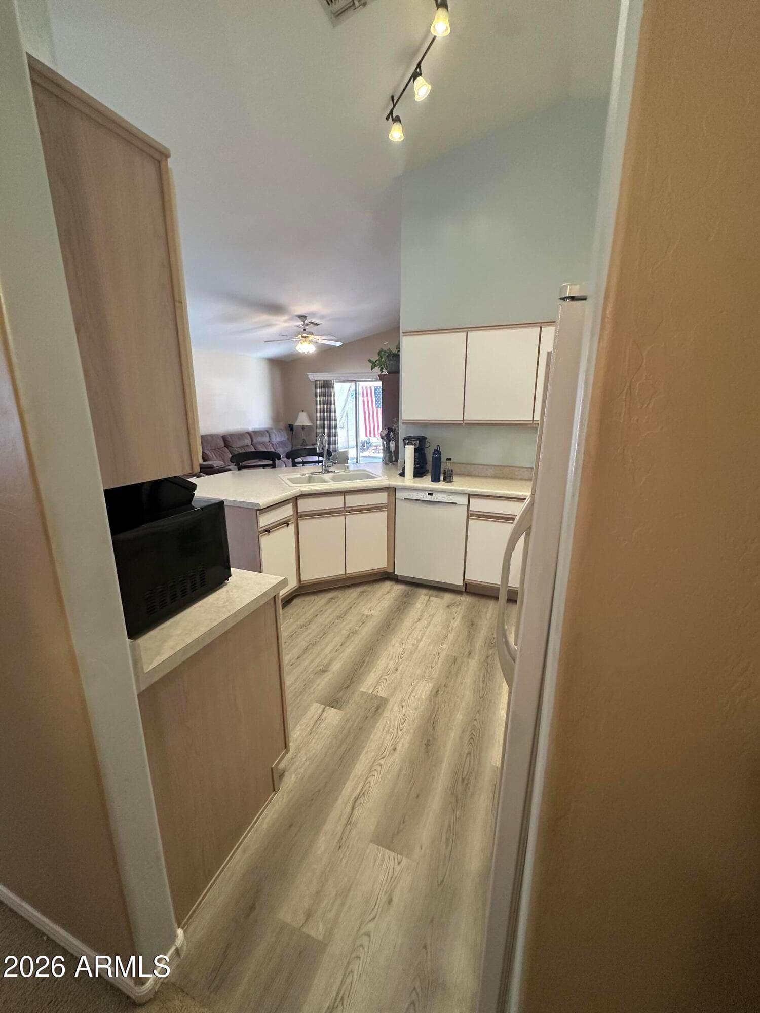 2022 W TOWNLEY Avenue, Phoenix, AZ 85021 — photo 10 of 33