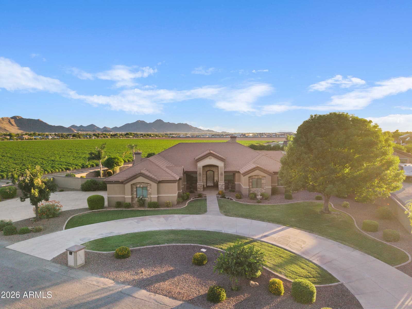24724 S 213TH Place, Queen Creek, AZ 85142 — photo 1 of 81