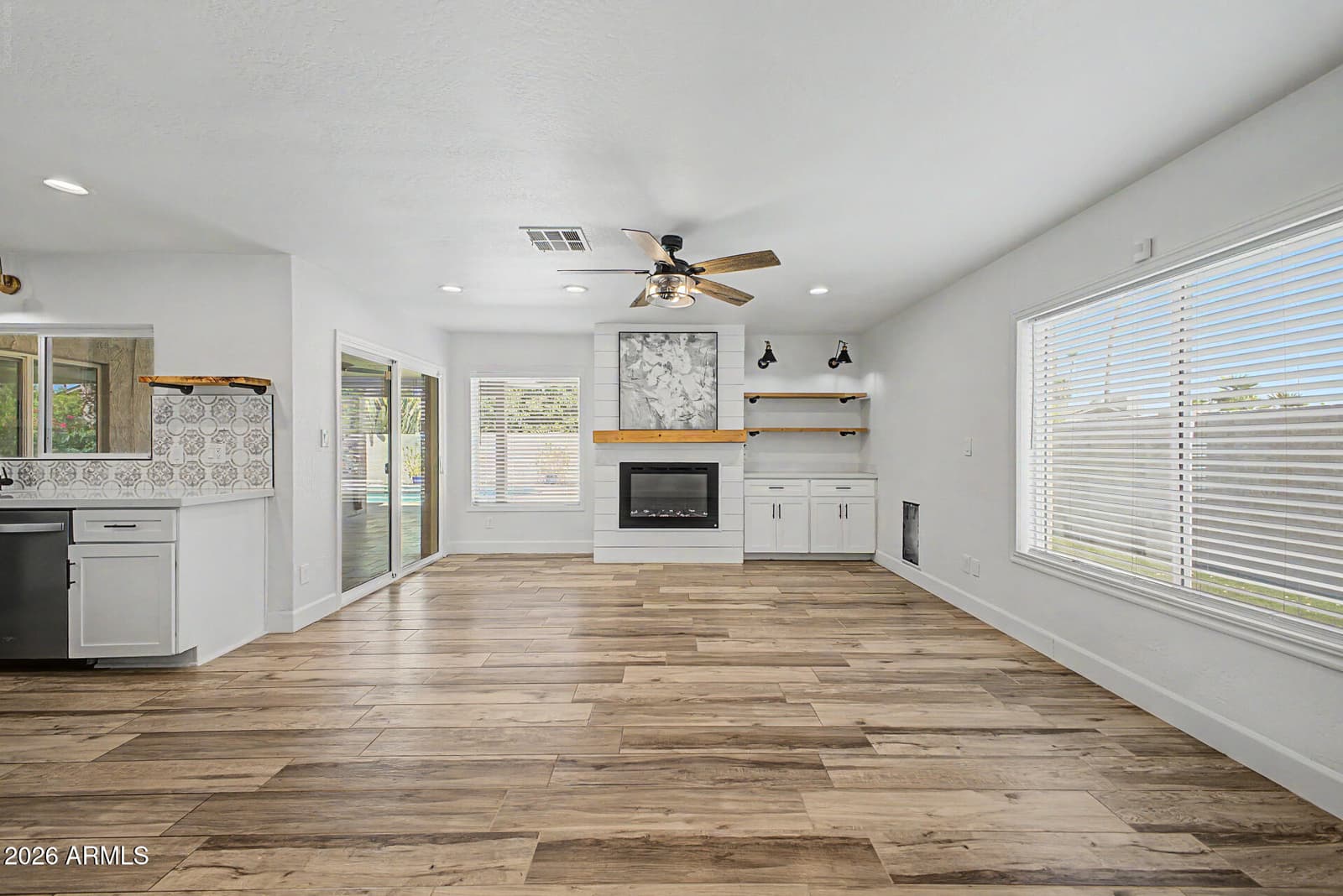 7021 N 78TH Place, Scottsdale, AZ 85258 — photo 10 of 37