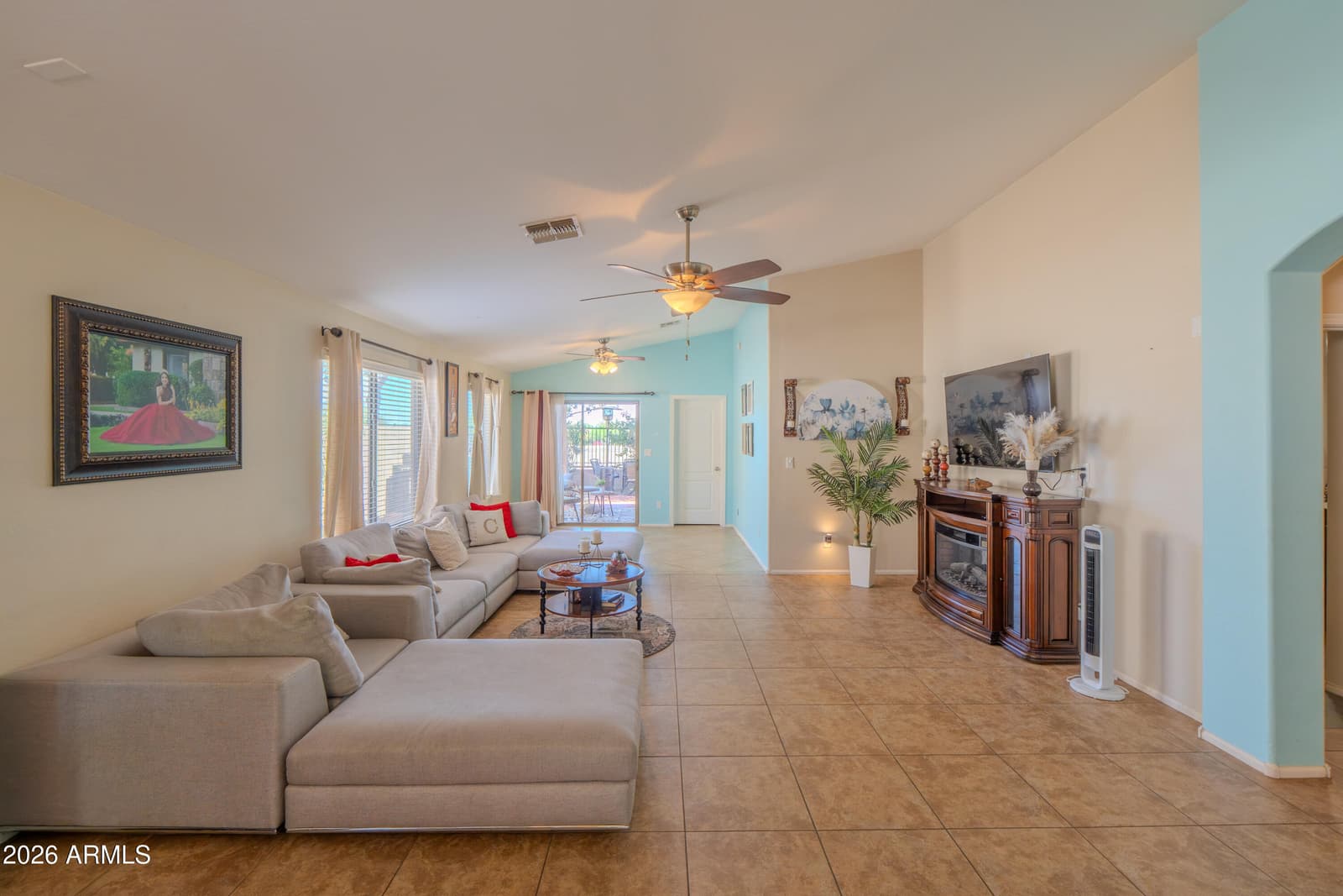 2907 E WHISPERING WIND Drive, Phoenix, AZ 85024 — photo 11 of 28