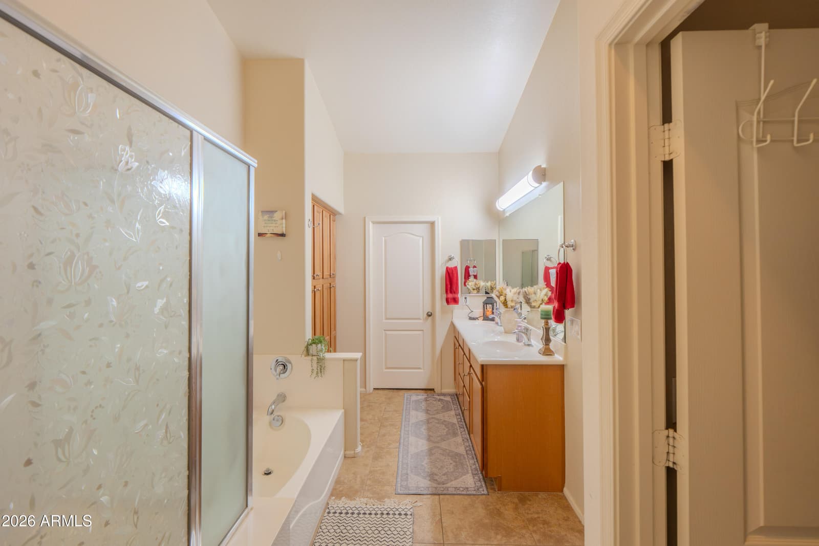 2907 E WHISPERING WIND Drive, Phoenix, AZ 85024 — photo 14 of 28
