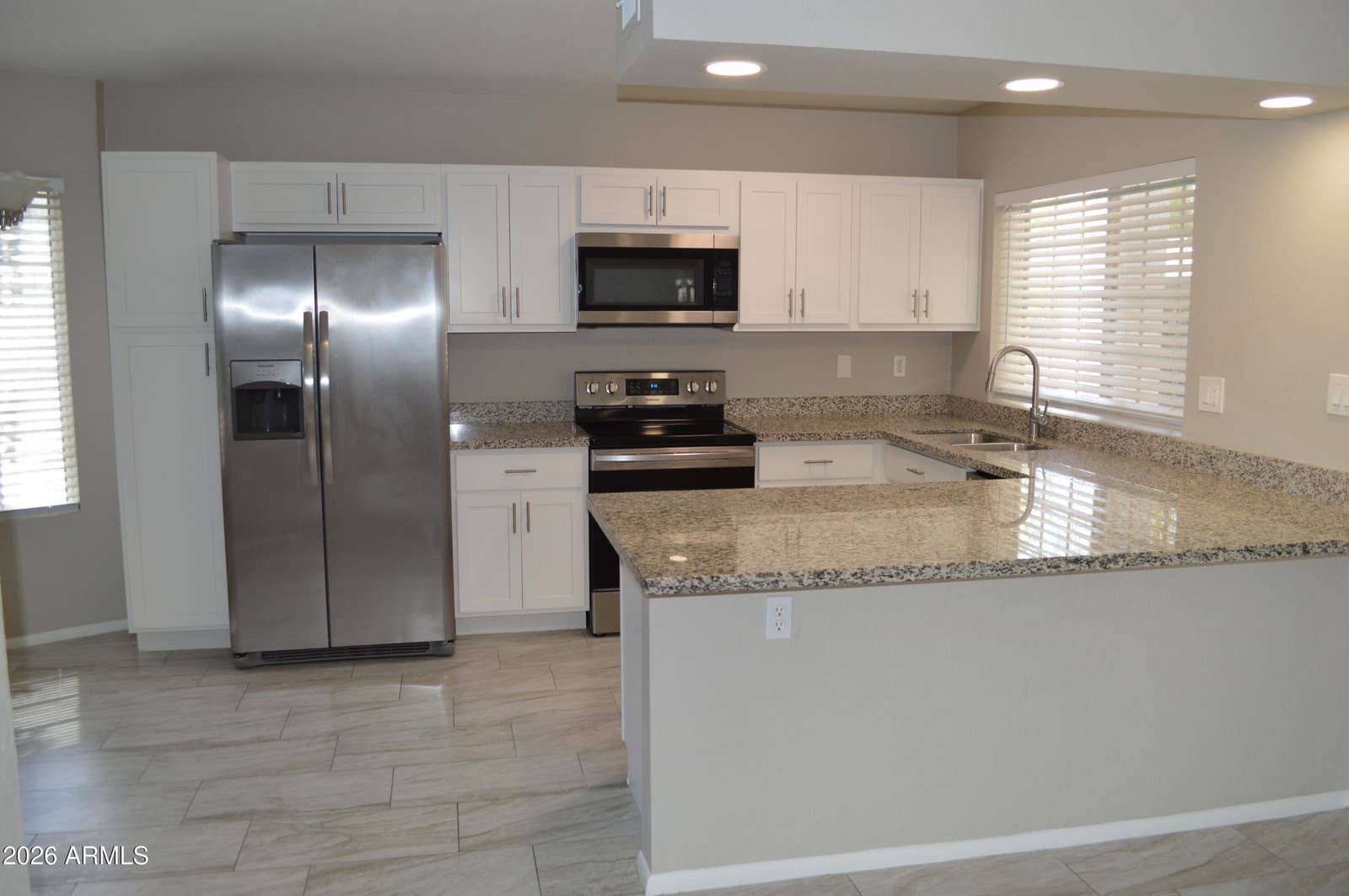 2910 W MARCONI Avenue 113, Phoenix, AZ 85053 — photo 16 of 26