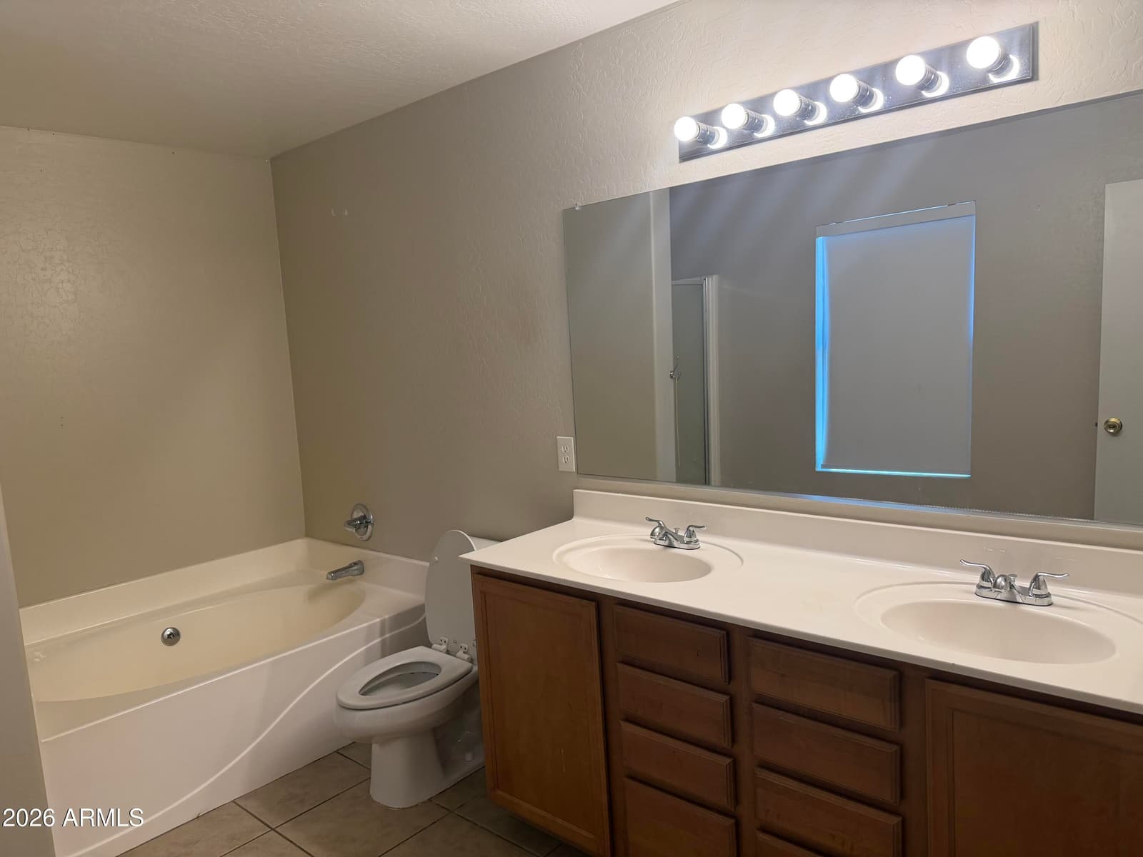 2221 N 94th Avenue, Phoenix, AZ 85037 — photo 10 of 16
