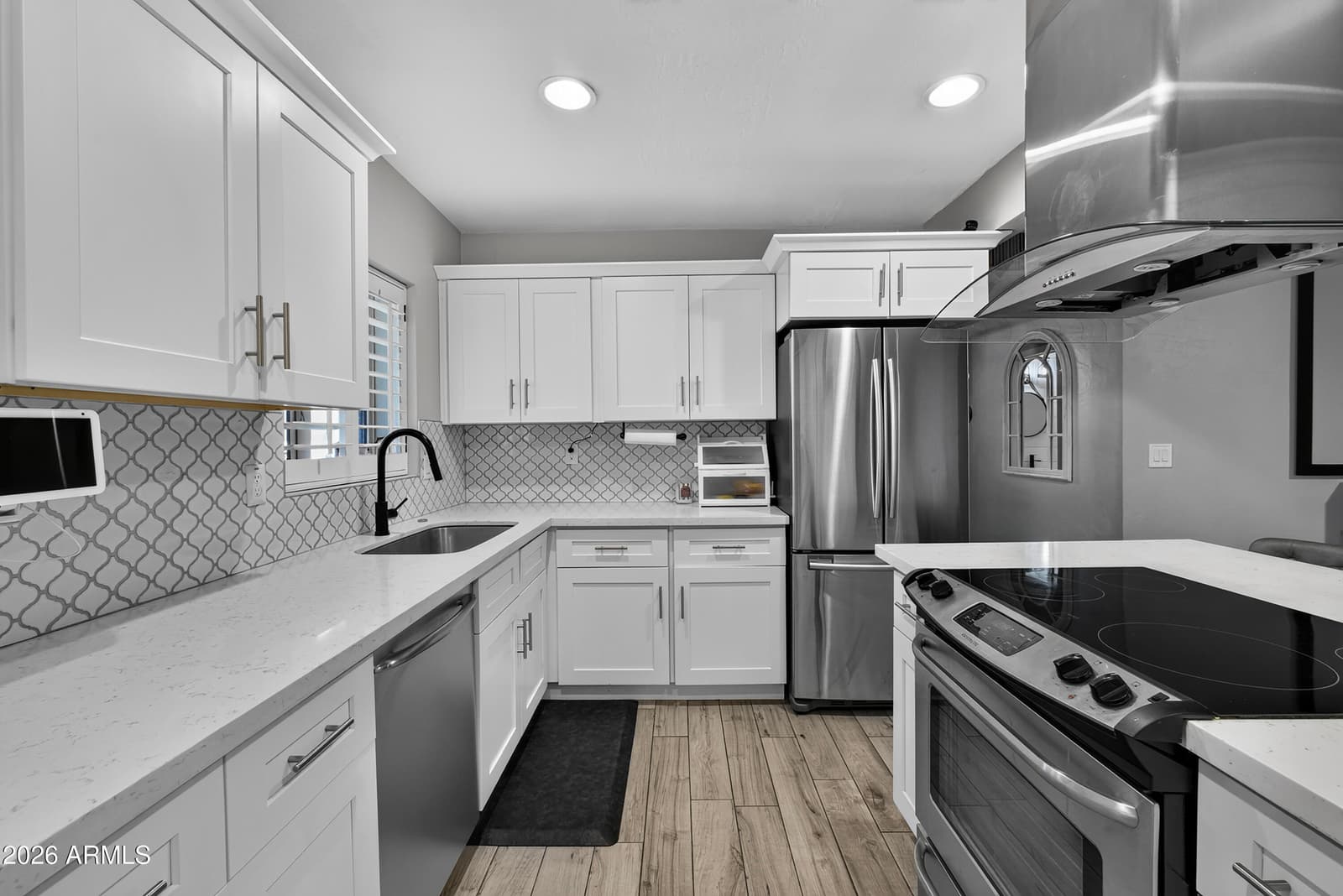 4329 E HUBBELL Street, Phoenix, AZ 85008 — photo 11 of 32