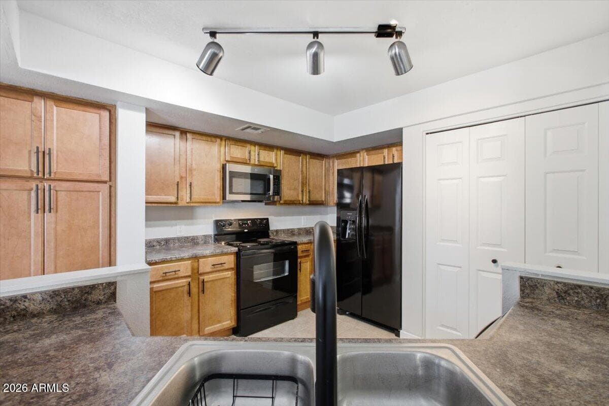1331 W BASELINE Road 237, Mesa, AZ 85202 — photo 12 of 48