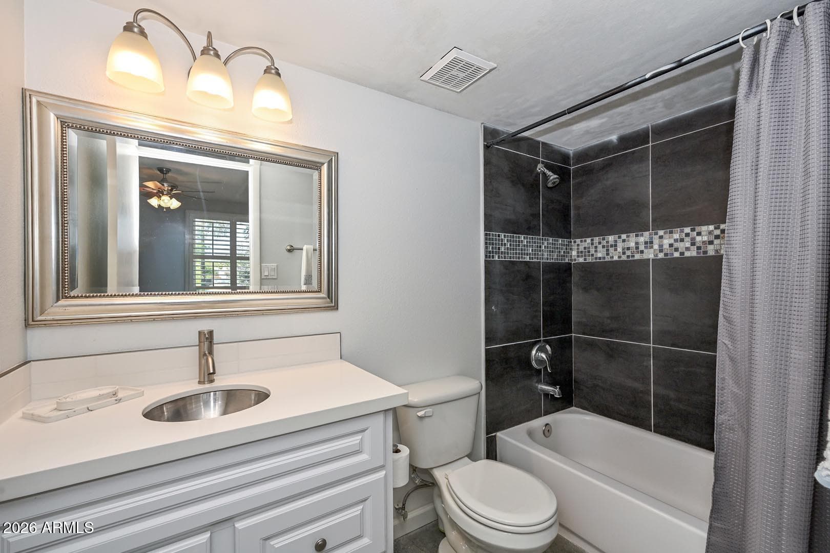 8305 E VISTA Drive, Scottsdale, AZ 85250 — photo 16 of 21