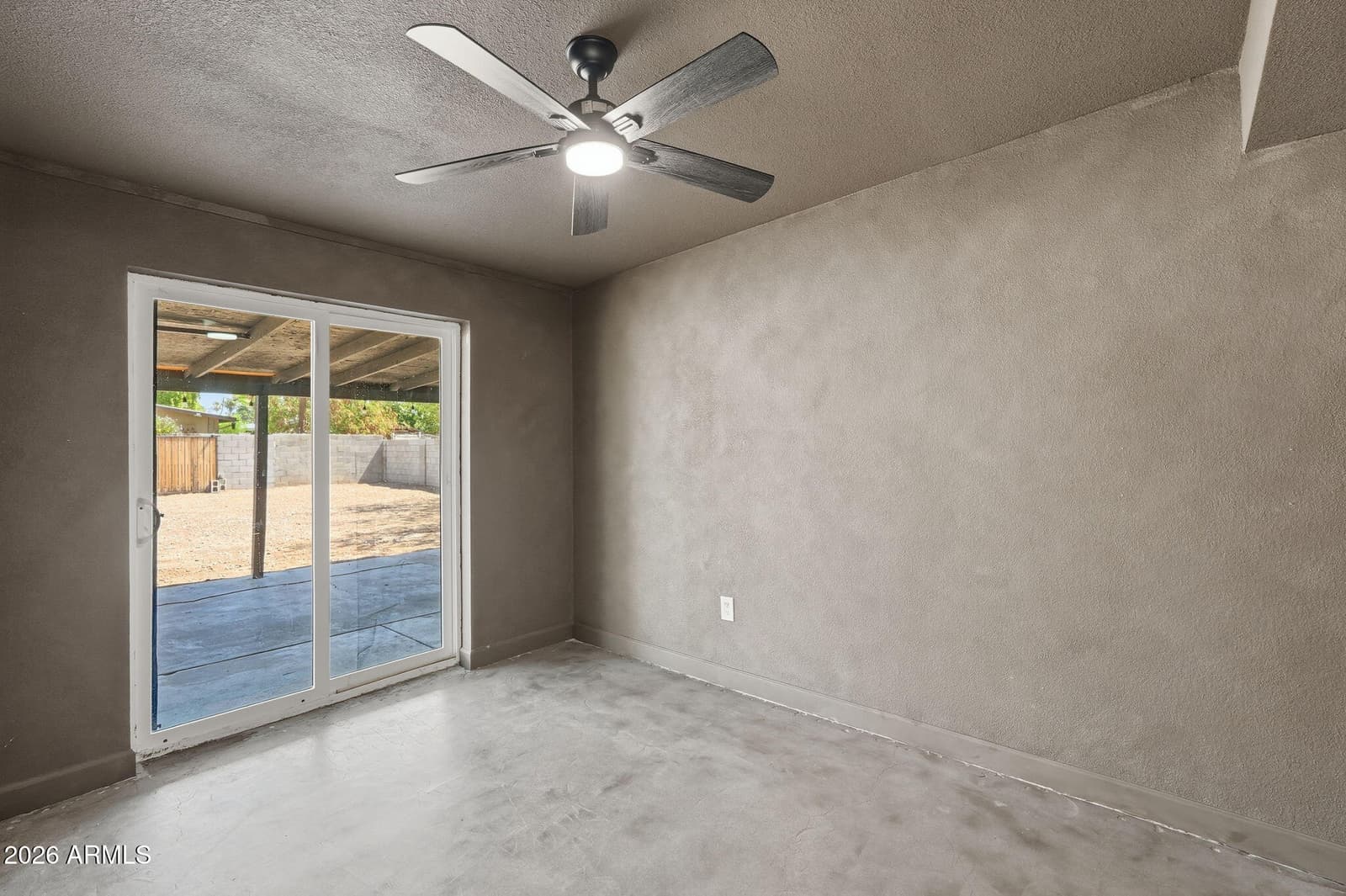 2230 W CAMBRIDGE Avenue, Phoenix, AZ 85009 — photo 18 of 28