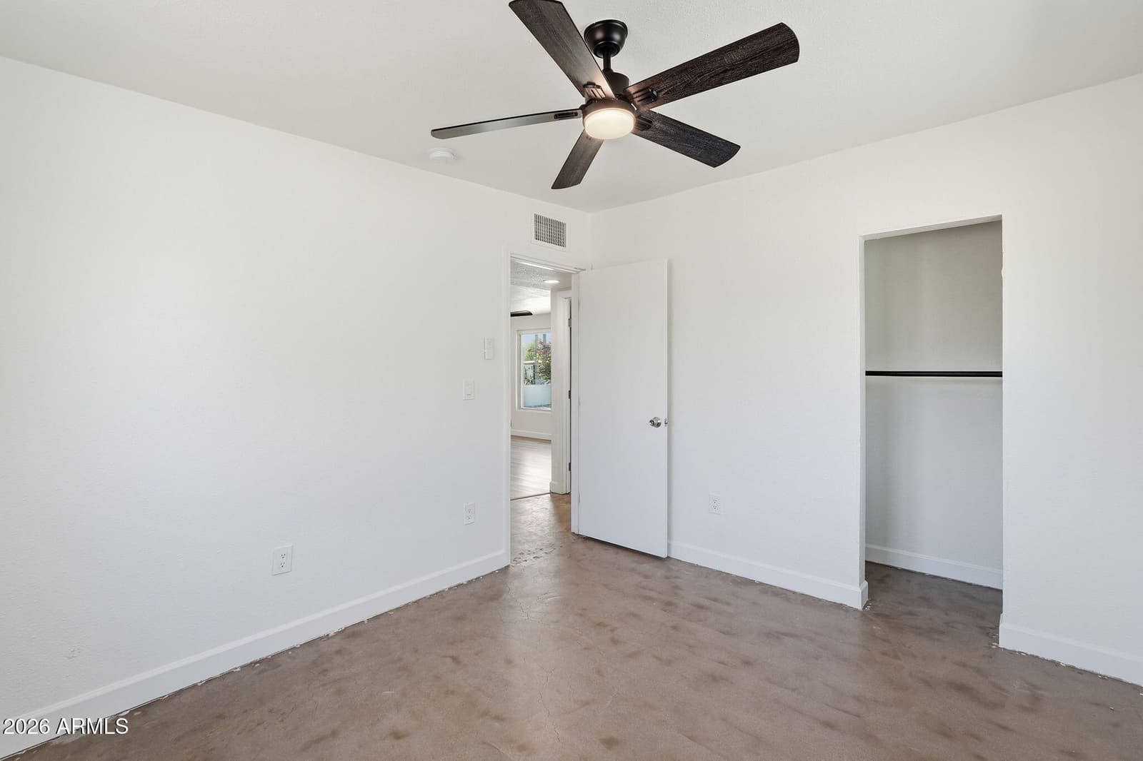 2230 W CAMBRIDGE Avenue, Phoenix, AZ 85009 — photo 16 of 28