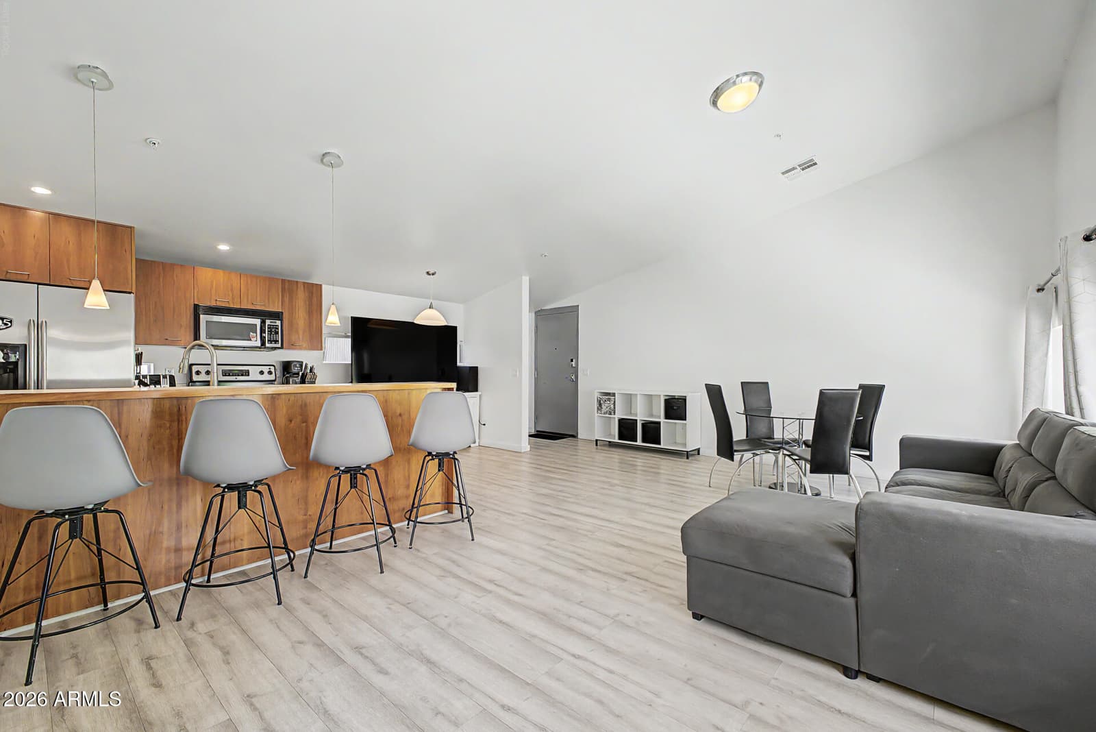 1111 W UNIVERSITY Drive 2020, Tempe, AZ 85281 — photo 3 of 28