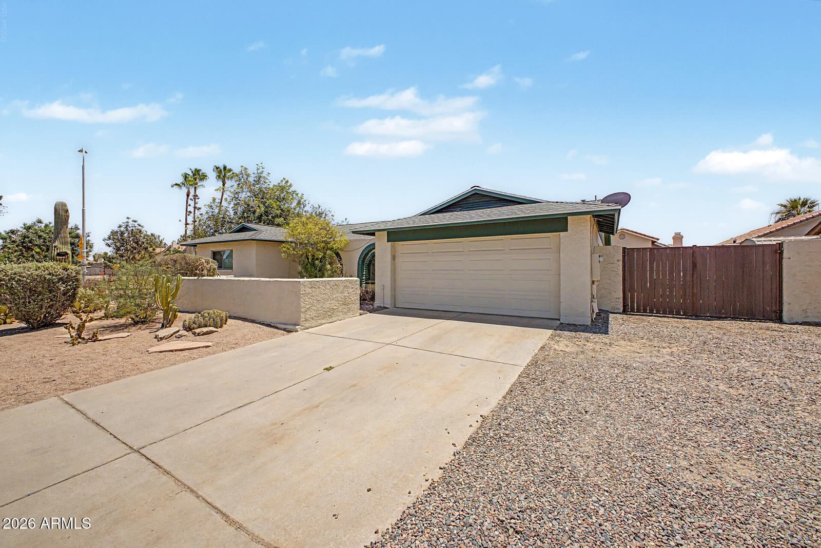639 W STRAHAN Drive, Tempe, AZ 85283 — photo 3 of 40