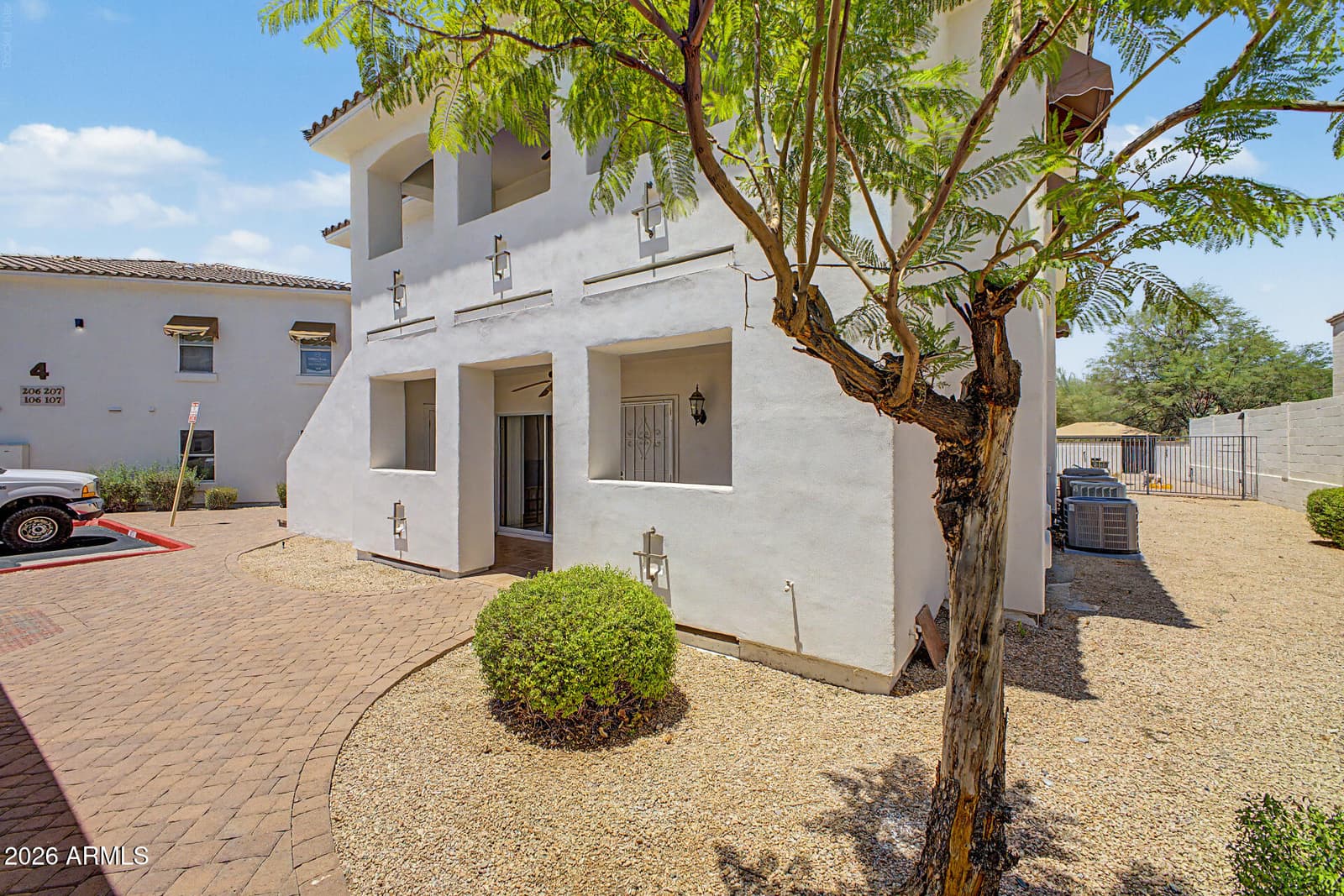 2950 W LOUISE Drive 108, Phoenix, AZ 85027 — photo 2 of 34