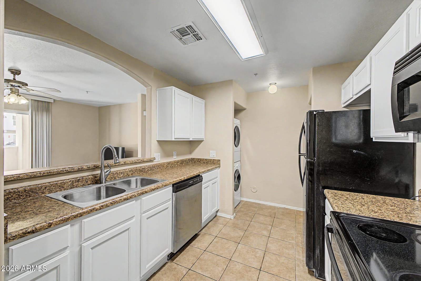 2950 W LOUISE Drive 108, Phoenix, AZ 85027 — photo 12 of 34