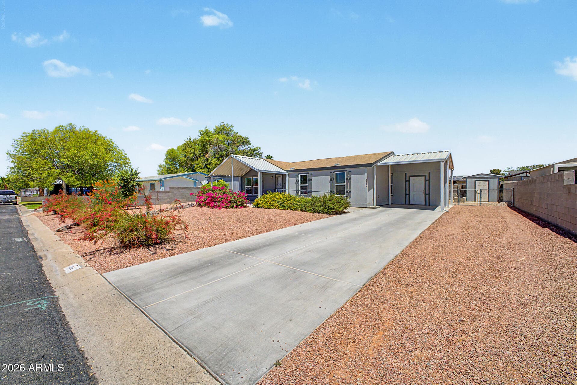 7114 W WANDA LYNN Lane, Peoria, AZ 85382 — photo 5 of 36