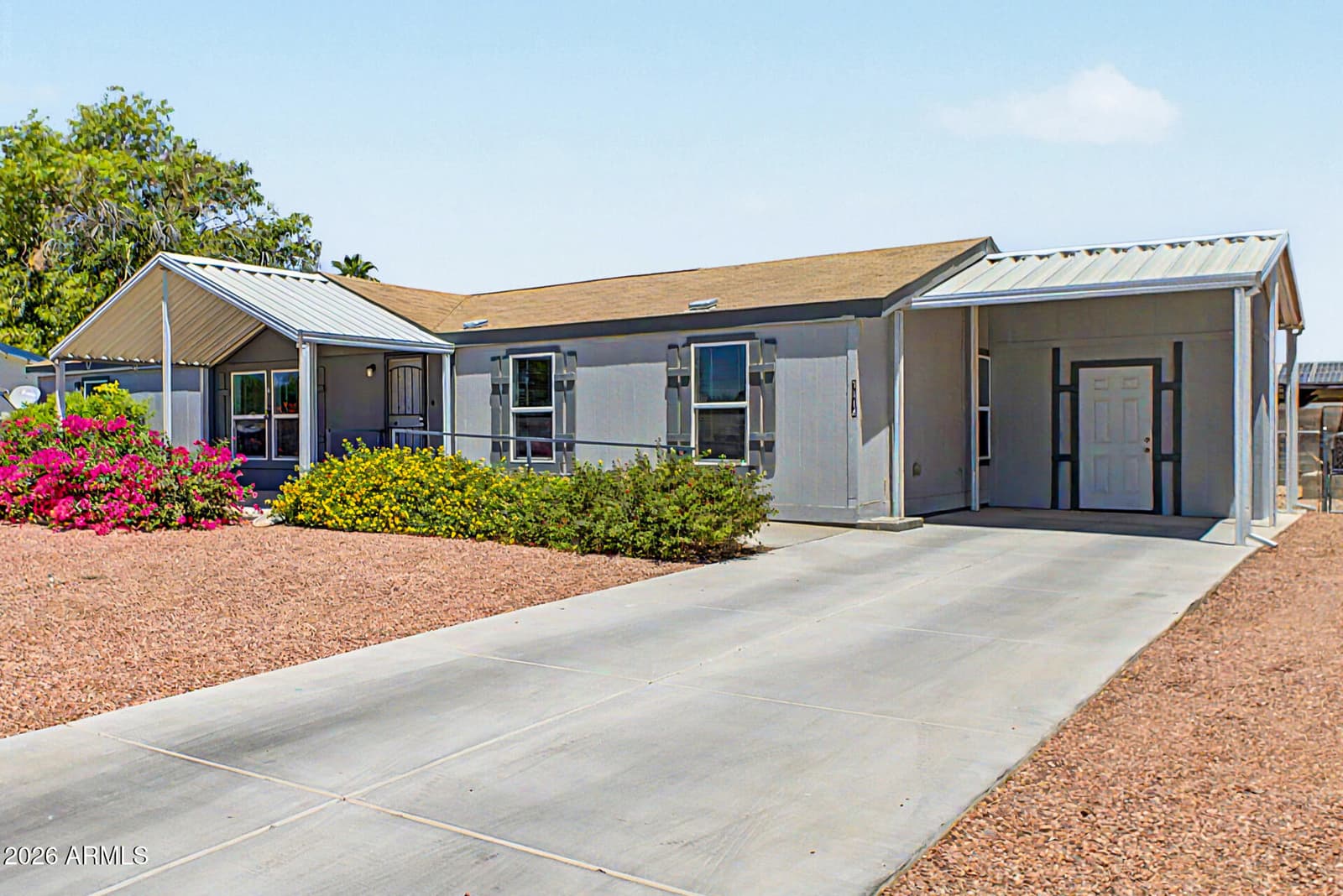 7114 W WANDA LYNN Lane, Peoria, AZ 85382 — photo 6 of 36