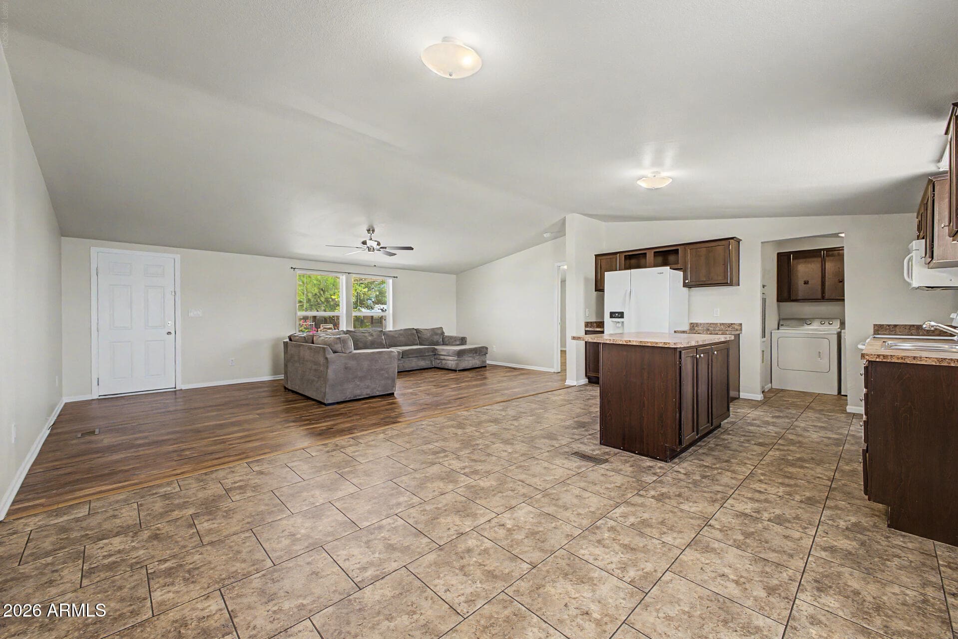 7114 W WANDA LYNN Lane, Peoria, AZ 85382 — photo 13 of 36