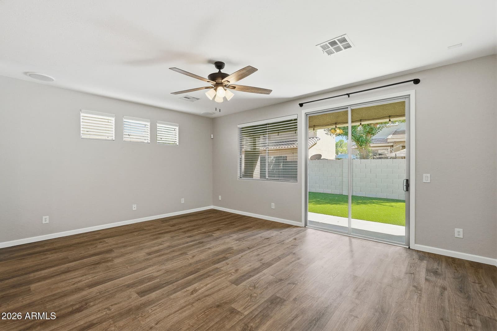 3801 E PARKVIEW Drive, Gilbert, AZ 85295 — photo 5 of 48