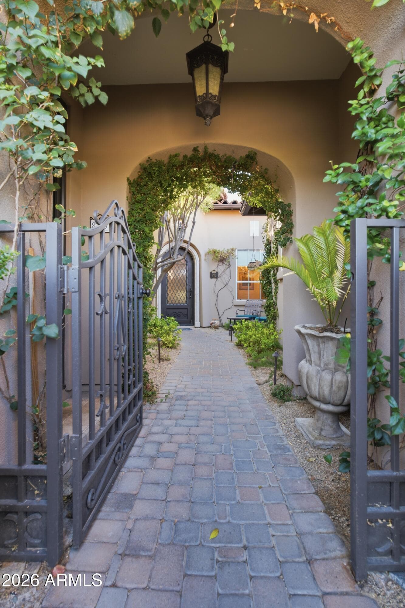 8932 E MOUNTAIN SPRING Road, Scottsdale, AZ 85255 — photo 3 of 56