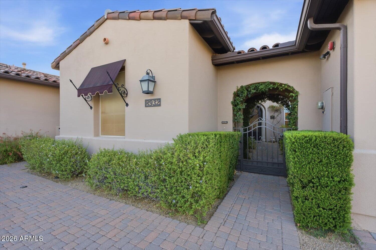 8932 E MOUNTAIN SPRING Road, Scottsdale, AZ 85255 — photo 2 of 56