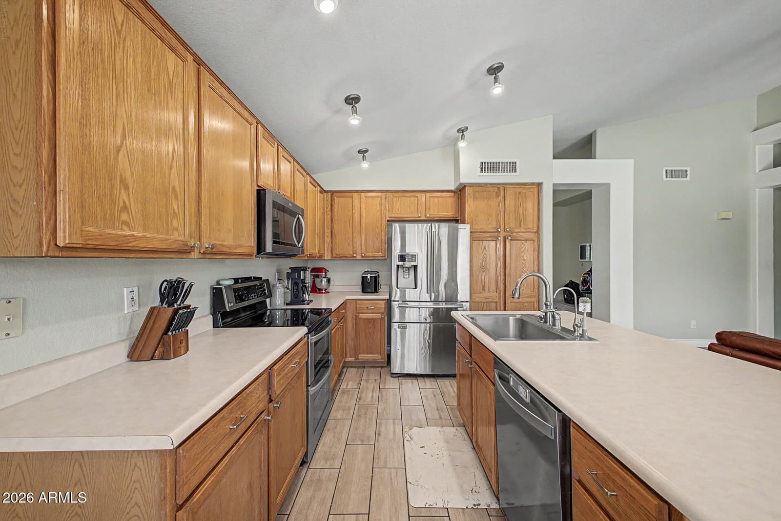 15025 W PIANA Trail, Surprise, AZ 85374 — photo 8 of 31