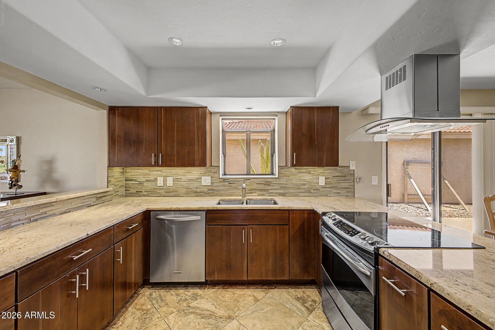 25662 S BRENTWOOD Drive, Sun Lakes, AZ 85248 — photo 10 of 39