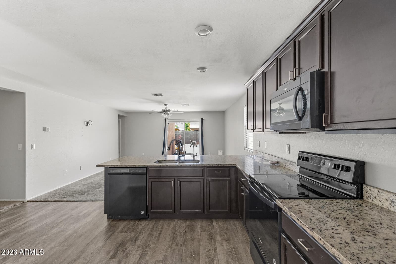 13112 E CHUPAROSA Lane, Florence, AZ 85132 — photo 13 of 38