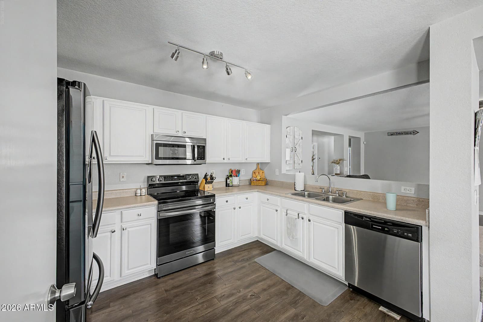 15781 W WATSON Lane, Surprise, AZ 85379 — photo 13 of 28