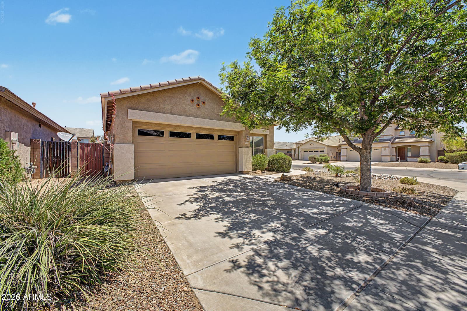 44004 W PIONEER Road, Maricopa, AZ 85139 — photo 3 of 41