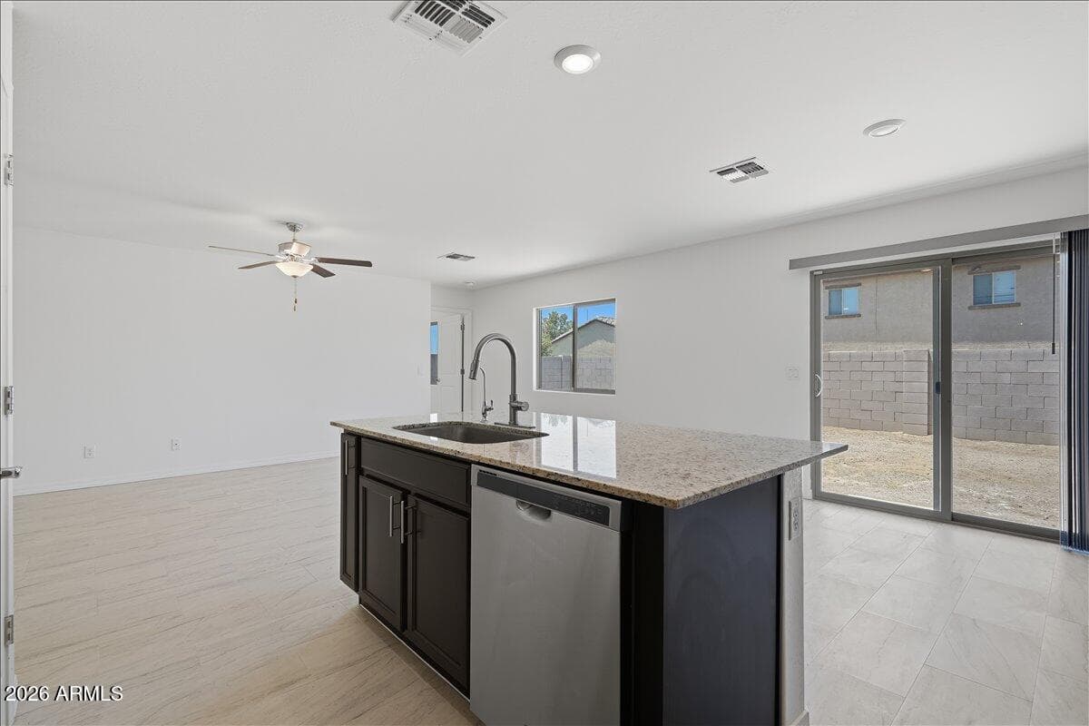 670 W CEDAR Avenue, Florence, AZ 85132 — photo 12 of 31