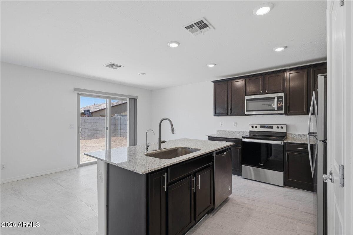 670 W CEDAR Avenue, Florence, AZ 85132 — photo 14 of 31