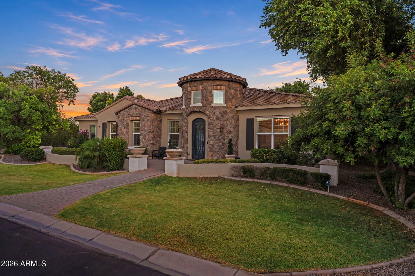 4339 E ESTRELLA Court, Gilbert, AZ 85296 — photo 2 of 75