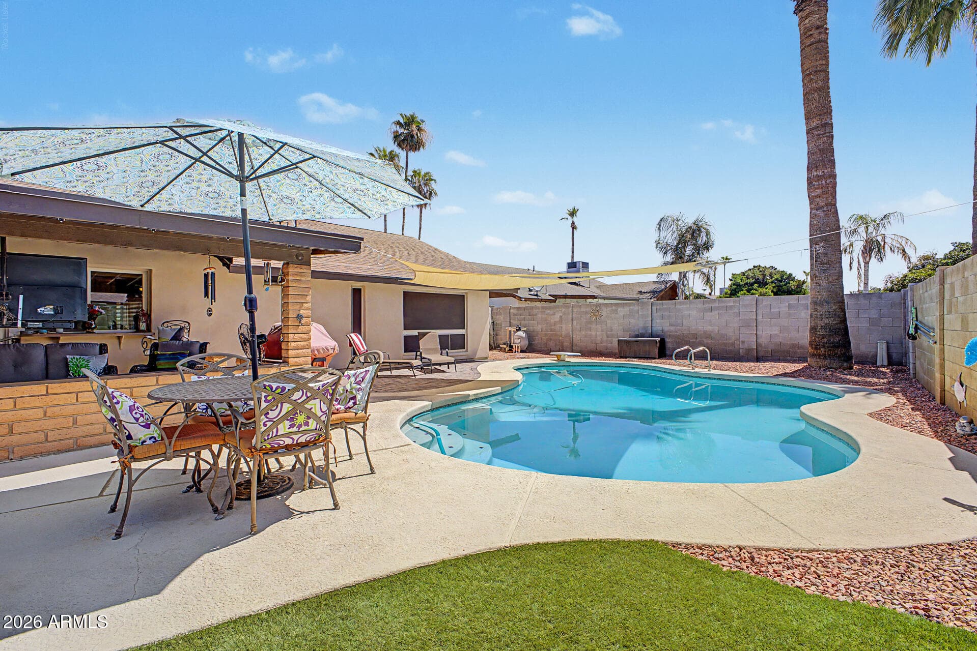 4555 W ECHO Lane, Glendale, AZ 85302 — photo 31 of 33