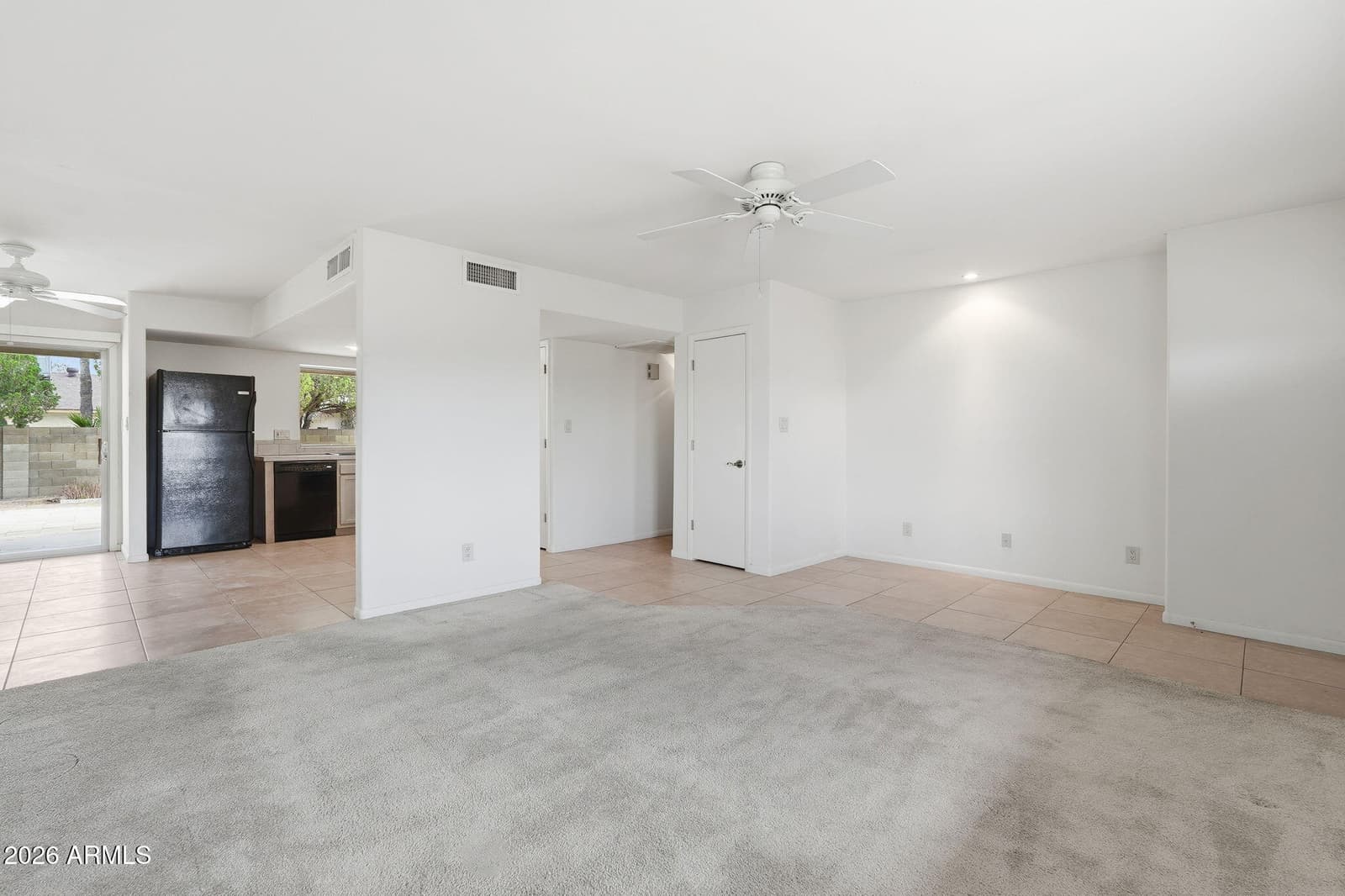 2302 E WALTANN Lane, Phoenix, AZ 85022 — photo 5 of 26