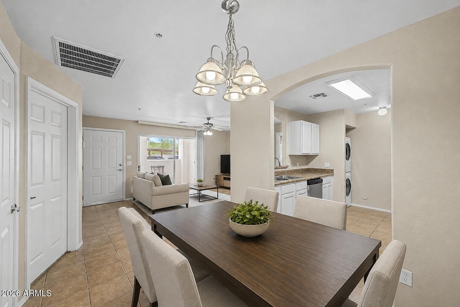 2950 W LOUISE Drive 108, Phoenix, AZ 85027 — photo 7 of 34