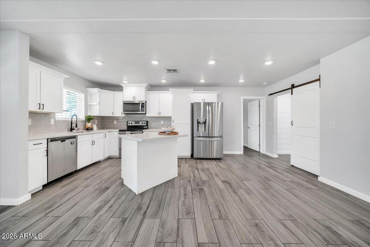 7226 N 23RD Avenue, Phoenix, AZ 85021 — photo 11 of 39
