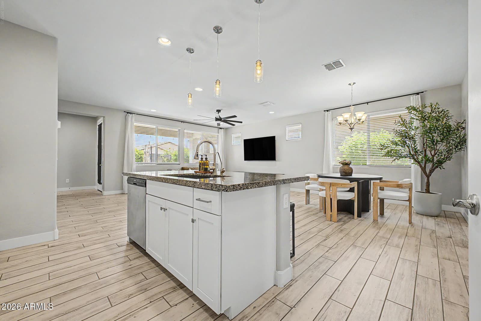 17455 W BLOOMFIELD Road, Surprise, AZ 85388 — photo 14 of 36