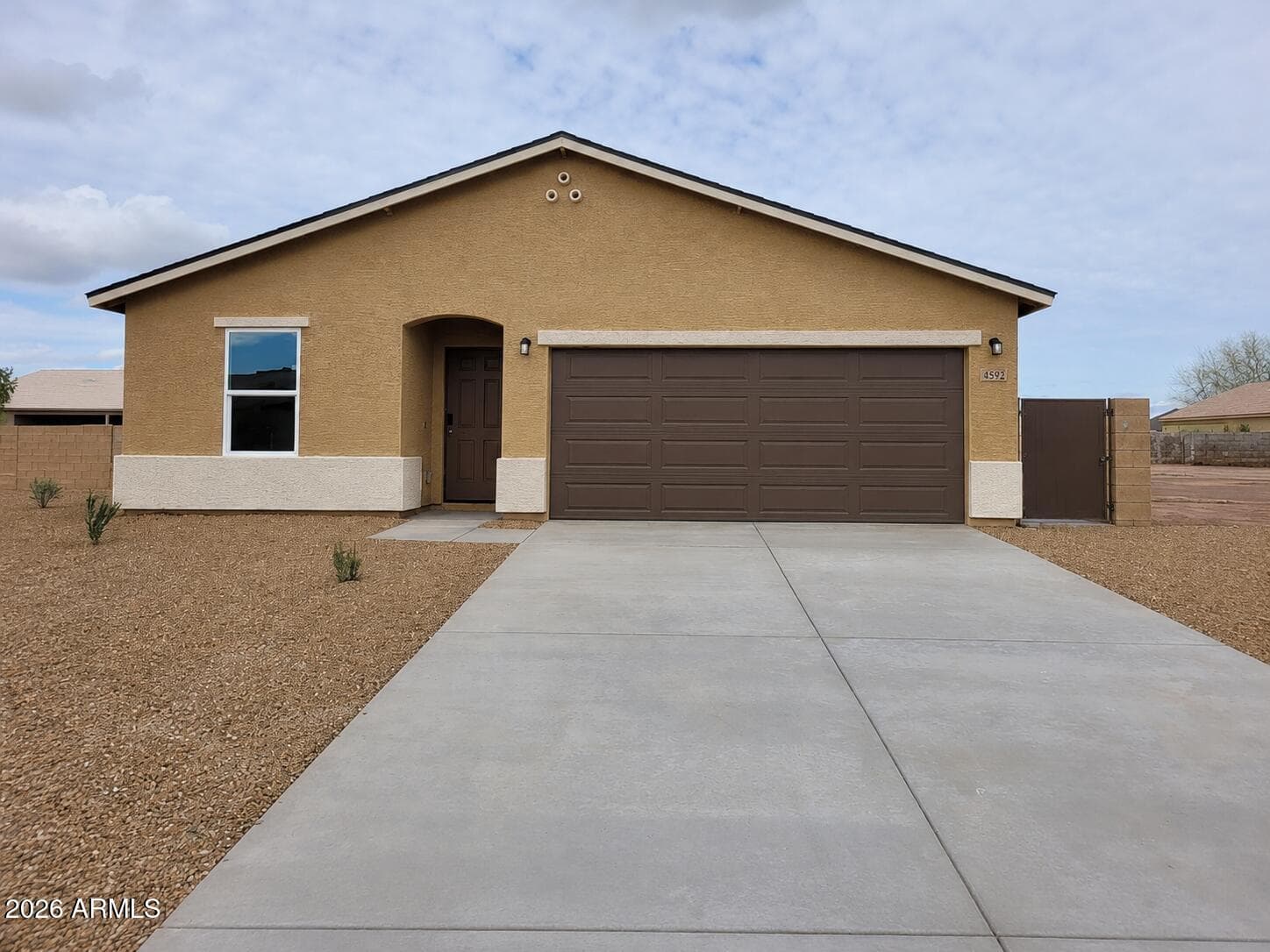8592 W ONEIDA Drive, Arizona City, AZ 85123 — photo 1 of 17
