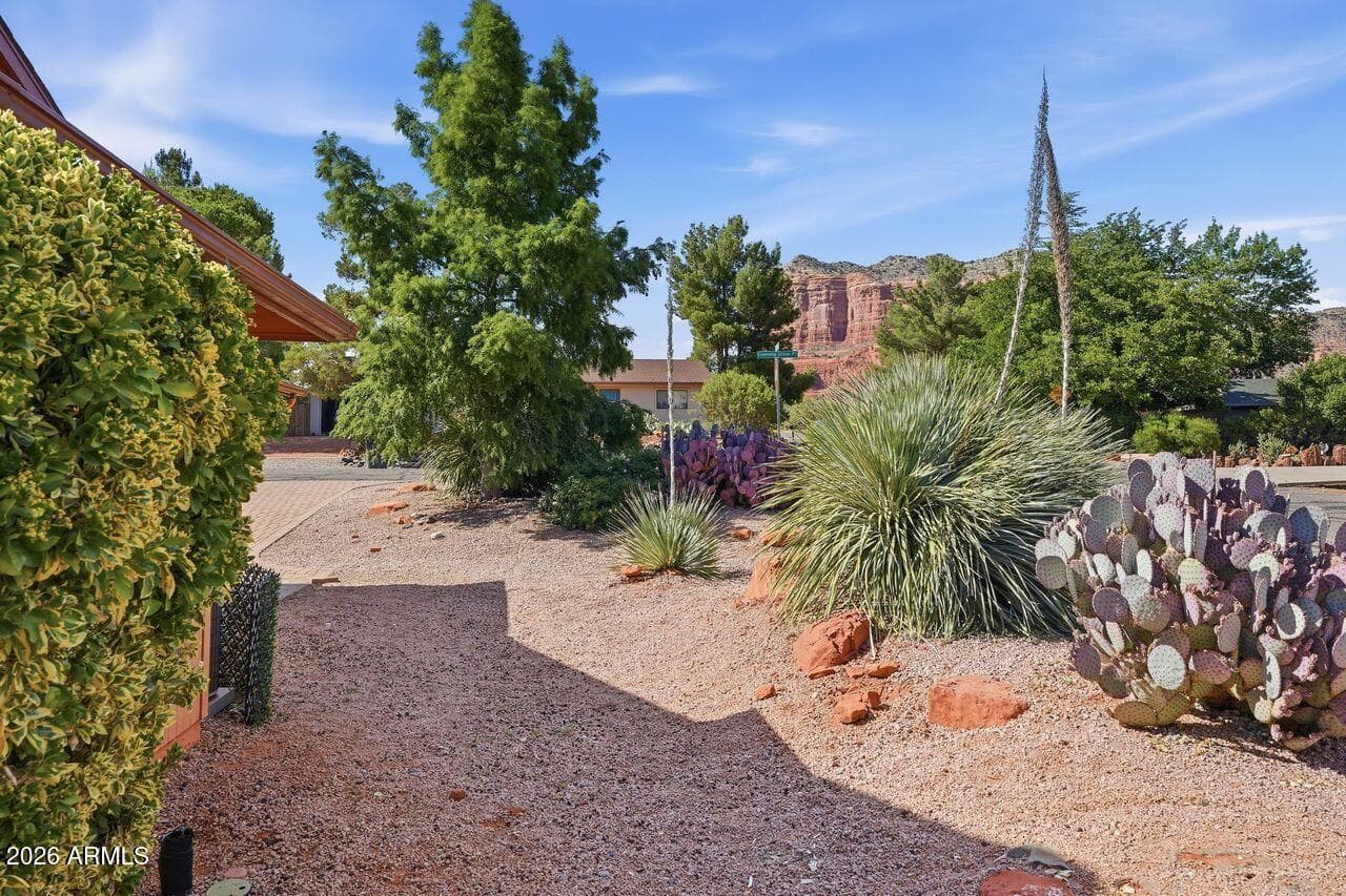 120 Evening Glow Place, Sedona, AZ 86351 — photo 6 of 49