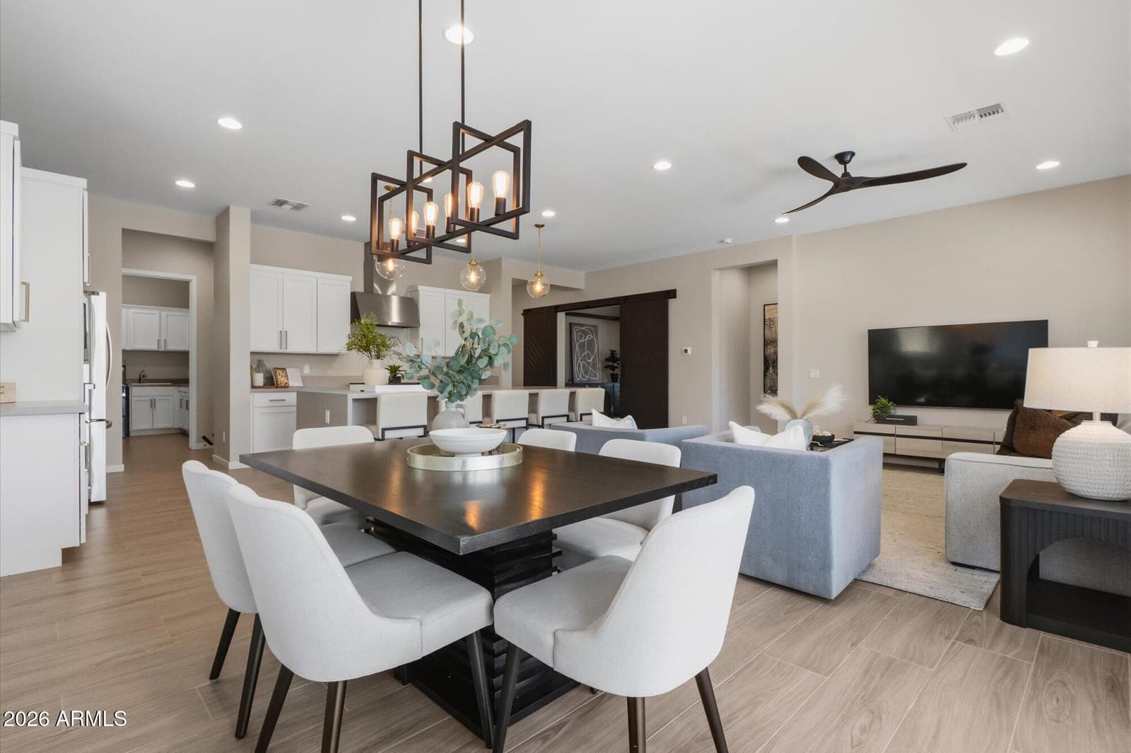 22036 N 59TH Way, Phoenix, AZ 85054 — photo 9 of 35