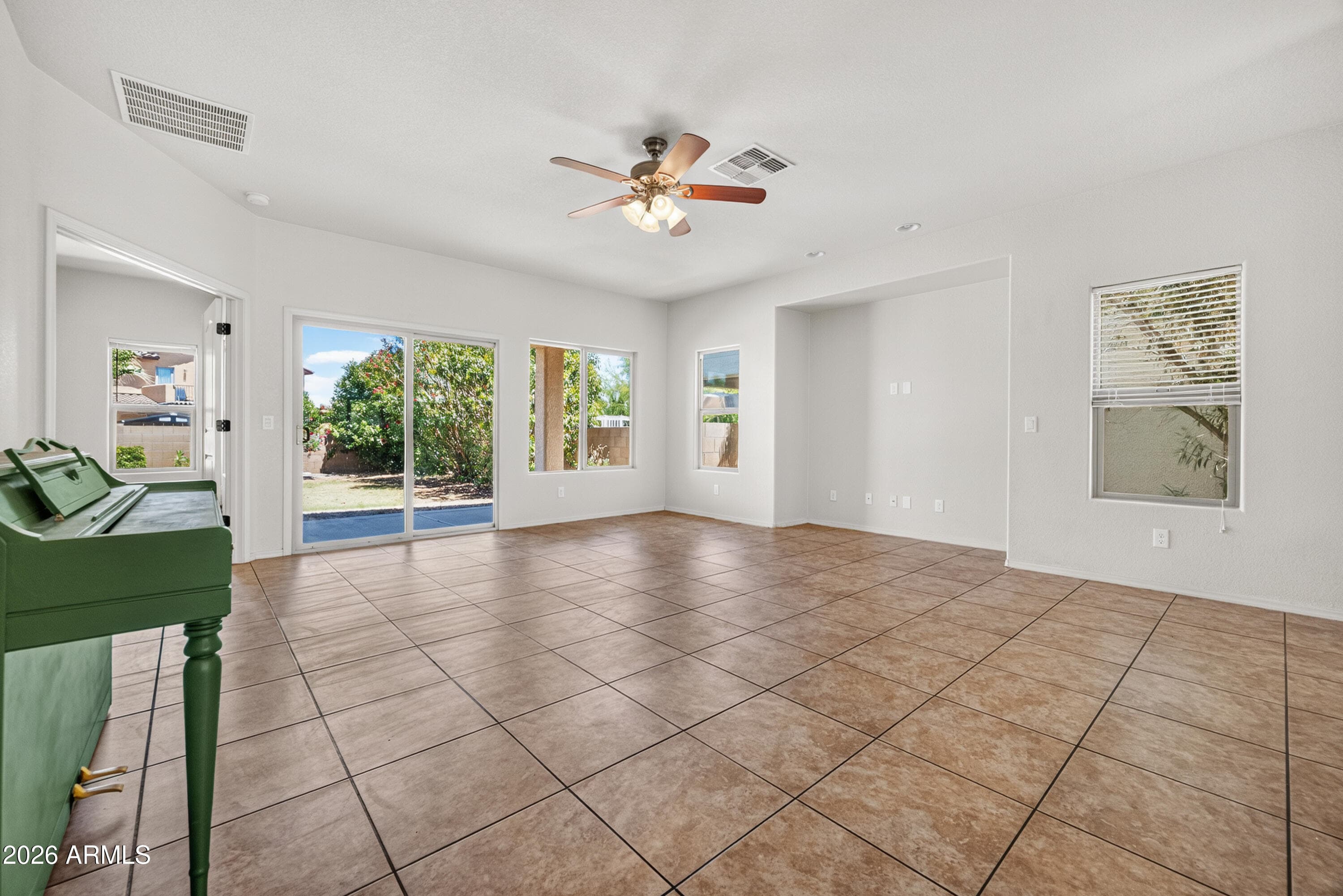 1261 QUESTA Court, Sierra Vista, AZ 85635 — photo 9 of 35