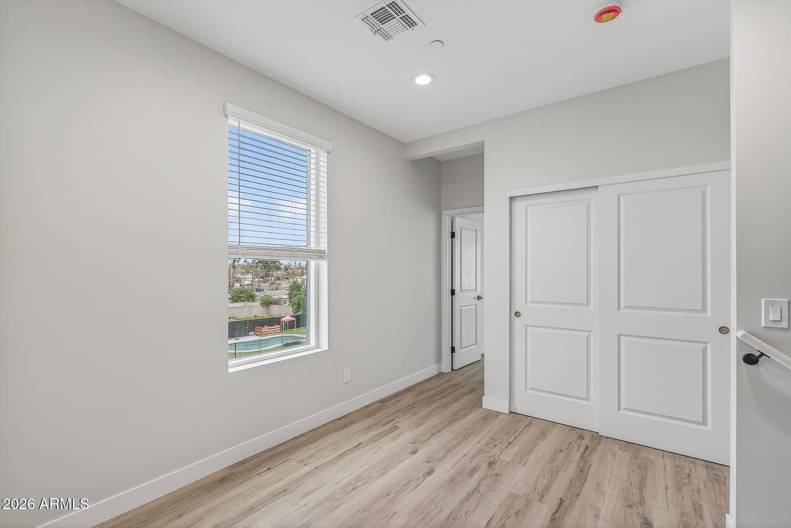 2601 E CLARENDON Avenue 13, Phoenix, AZ 85016 — photo 26 of 39