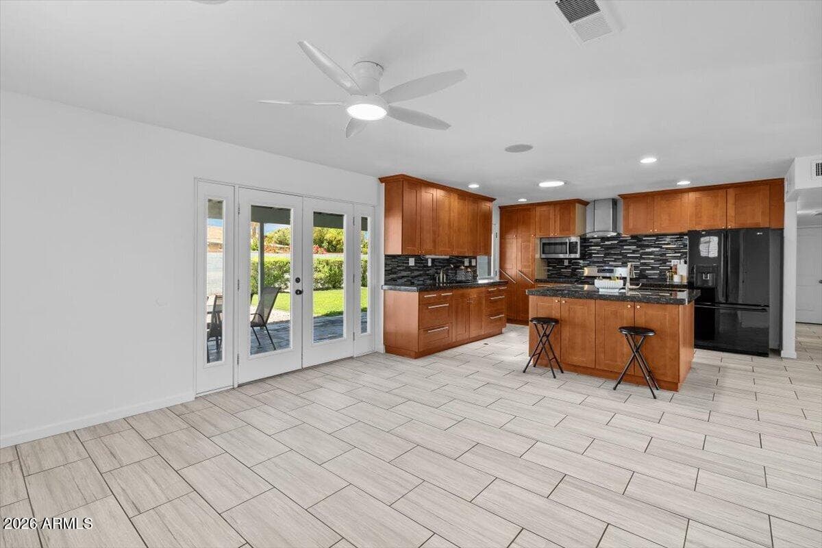 26 W Erie Drive, Tempe, AZ 85282 — photo 11 of 33