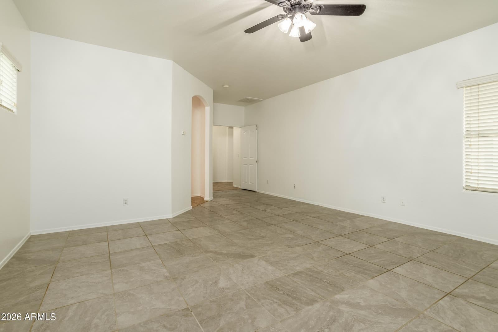 12175 W LOCUST Lane, Avondale, AZ 85323 — photo 10 of 33
